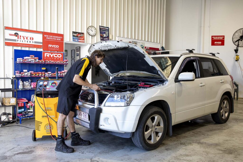 Pascoe Mechanical Bayside diagnostic tools and equipment in workshop